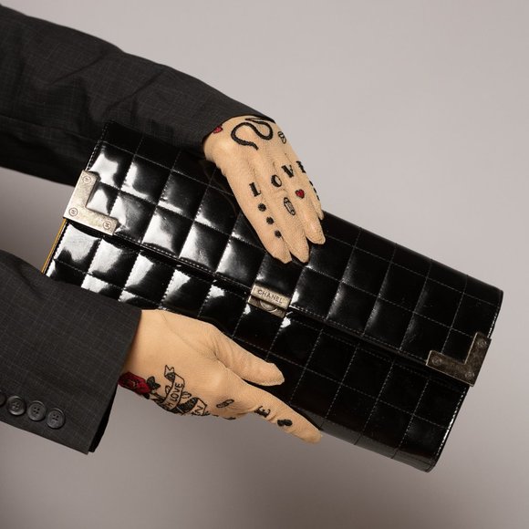 Extremely Rare CHANEL Chocolate Bar Clutch - Picture 3 of 7